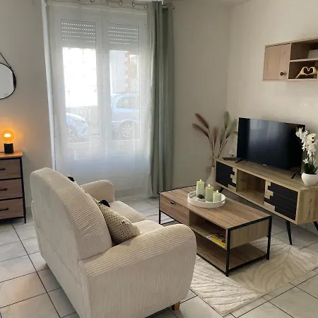 Apartment Le Petit Logis - Independent House Near Train Station & Center *