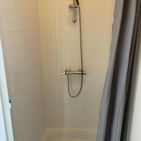 Le Petit Logis - Independent House Near Train Station & Center
