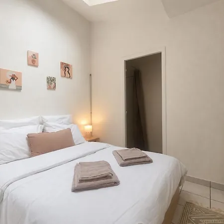 Le Petit Logis - Independent House Near Train Station & Center Cholet