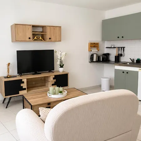 Le Petit Logis - Independent House Near Train Station & Center *